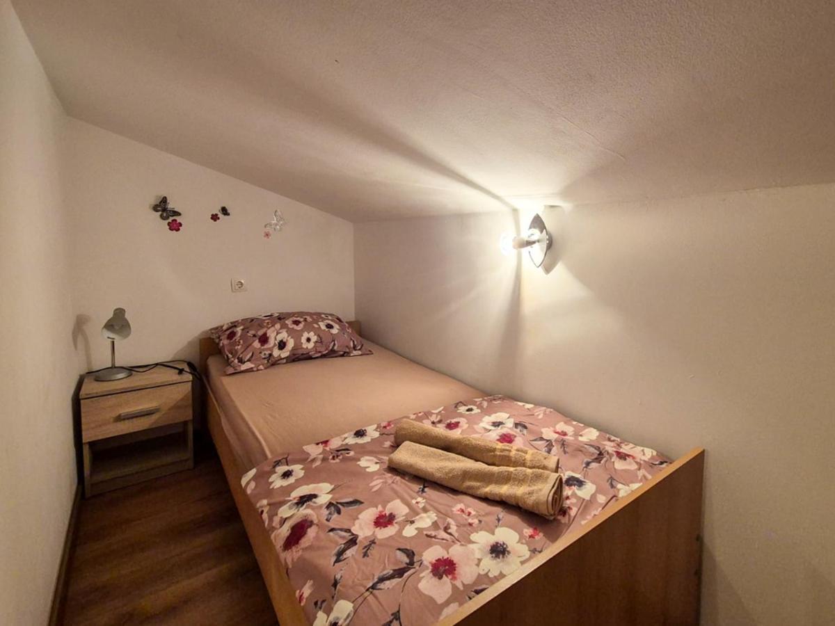 Meghan Apartment