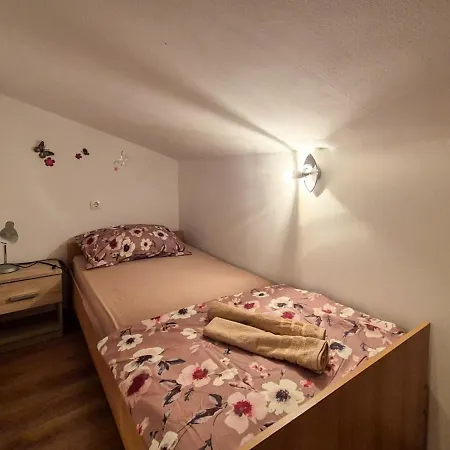 Apartman Meghan Pula Exterior photo